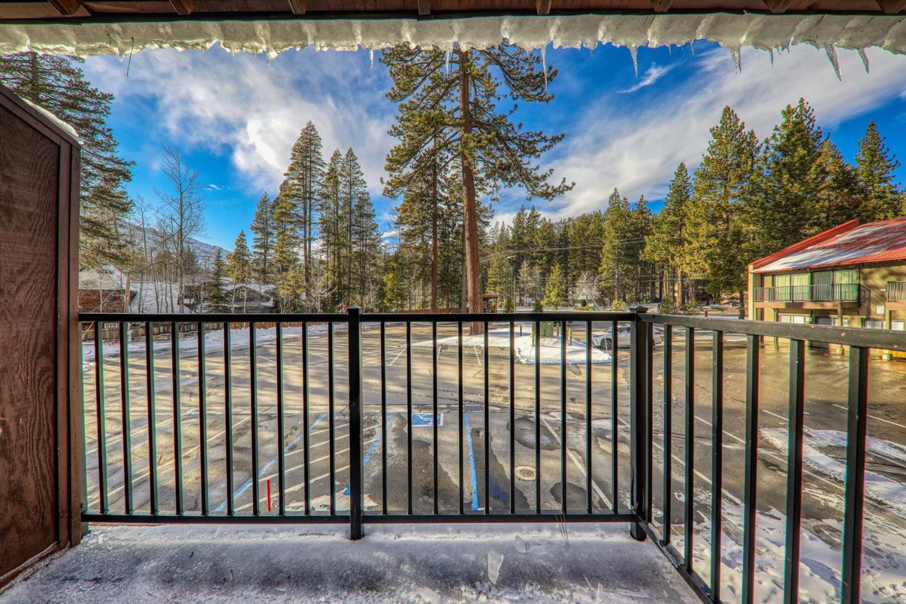 Charming Queen Studio Deluxe W/Balcony #233 At Donner Lake Village Тракі Екстер'єр фото